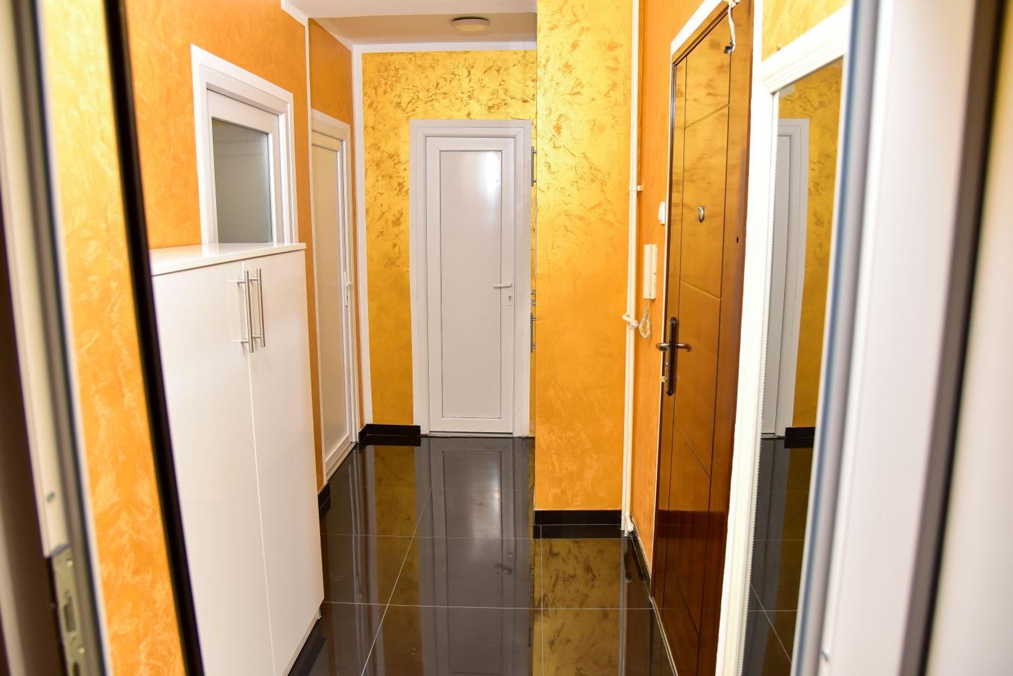 Goldi Apartman 巴尼西卢卡 外观 照片