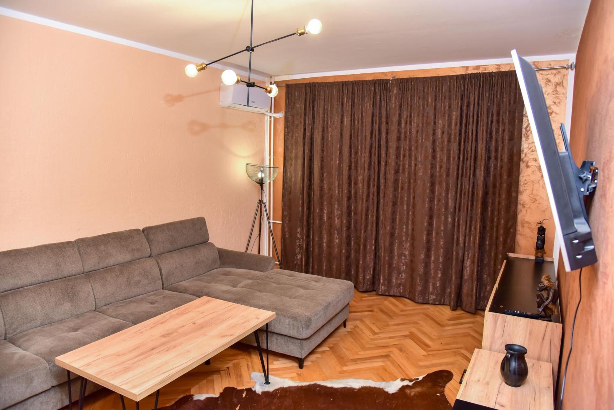 Goldi Apartman 巴尼西卢卡 外观 照片
